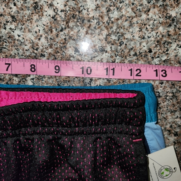 2 pair Shorts Bundle - Picture 5 of 9